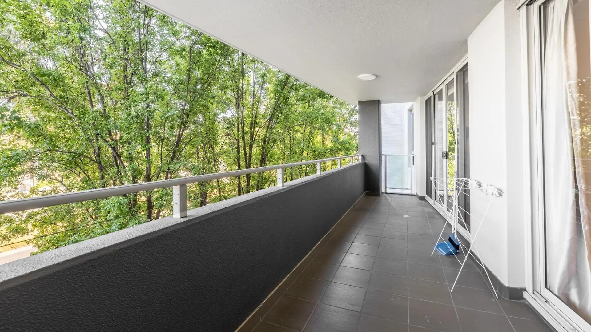 Serain Residences On Northbourne Ave Canberra Apartment