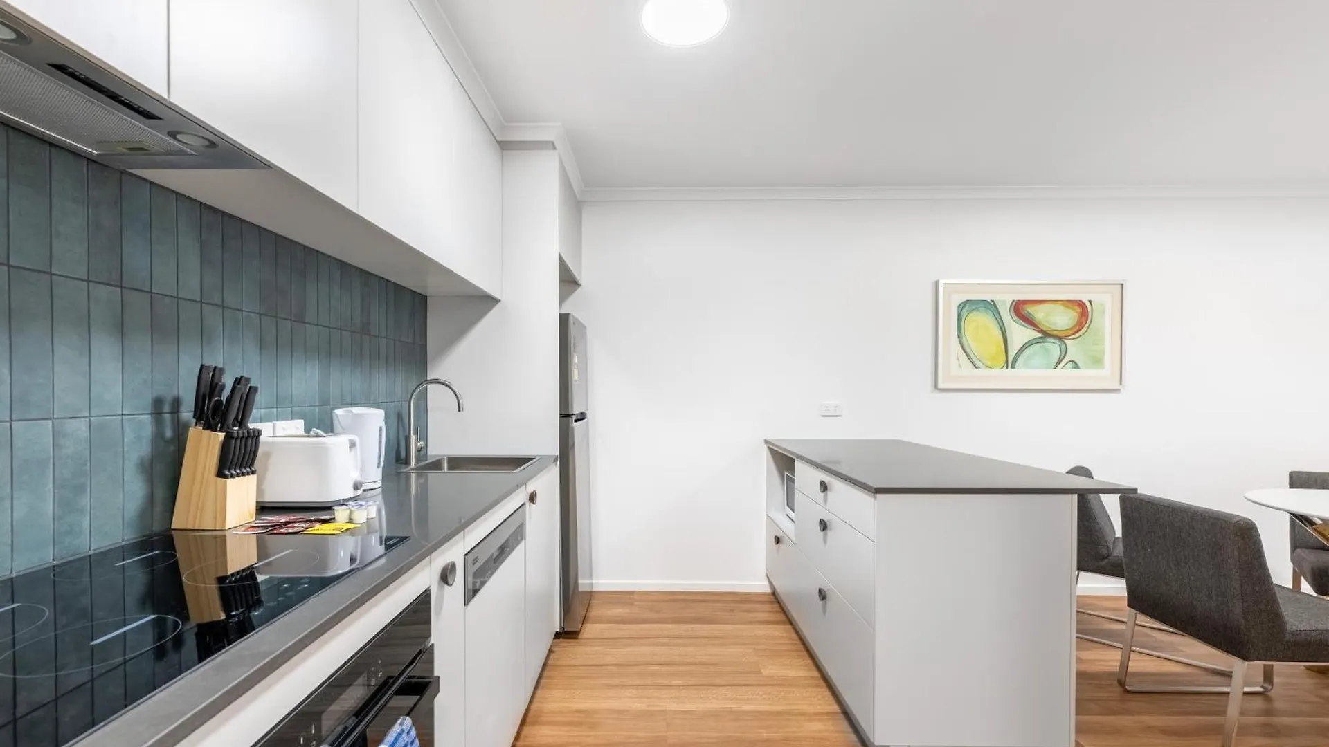 Serain Residences On Northbourne Ave Canberra Apartment